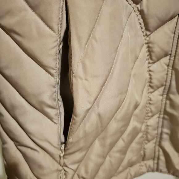 Kenneth Cole Reaction Down Jacket - Picture 3 of 11